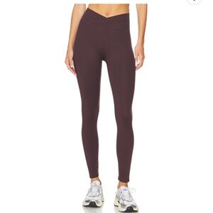 437 The V Legging - Espresso